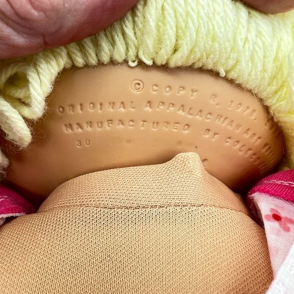 Cabbage Patch Kids Doll 1985 Girl 16” Lemon Hair Green Eyes Head Mold 4 - Picture 4 of 14